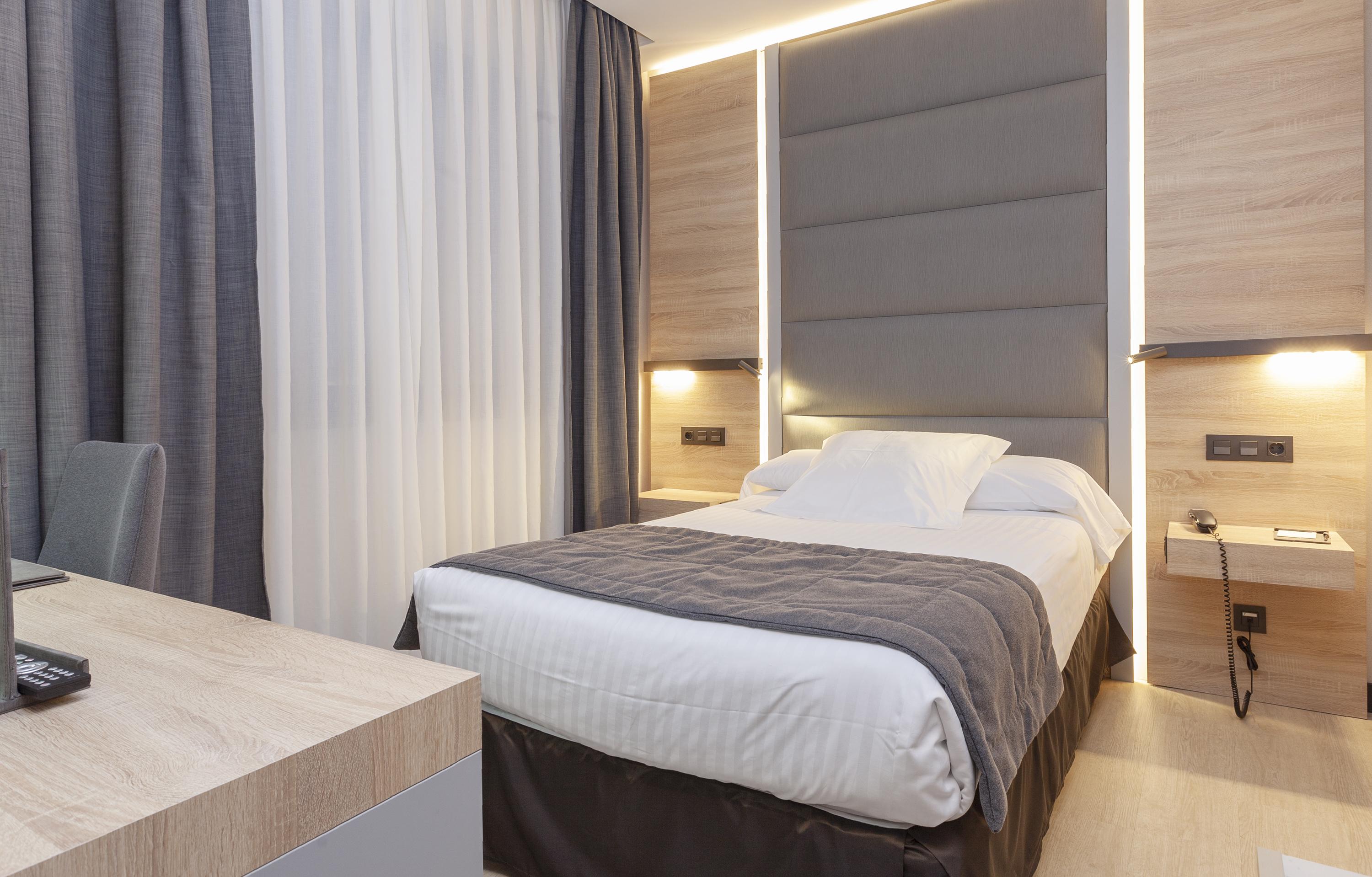 Hotel Liabeny Madrid Esterno foto